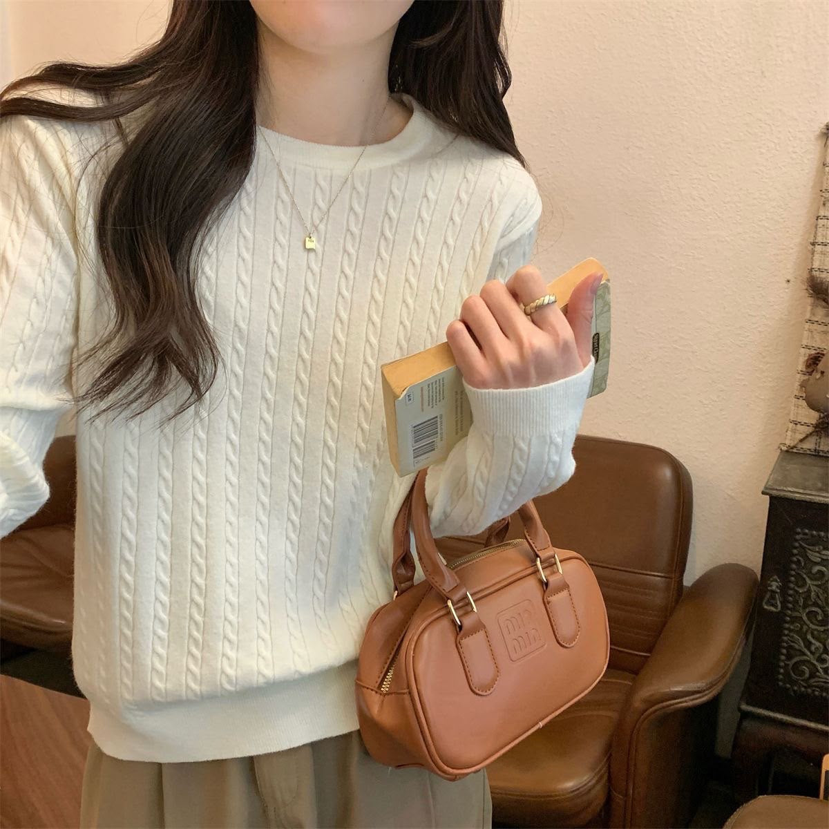 Luna Vintage Round Neck Knitted Sweater