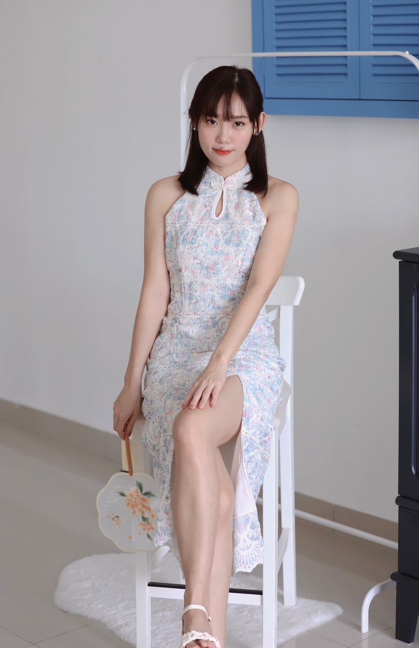 Summer Blue Embroidered Cheongsam