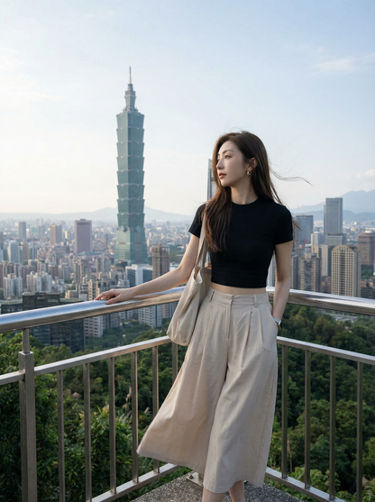 Like Uniqlo Basic Tee