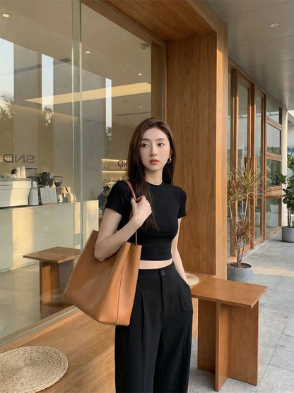 Like Uniqlo Basic Tee