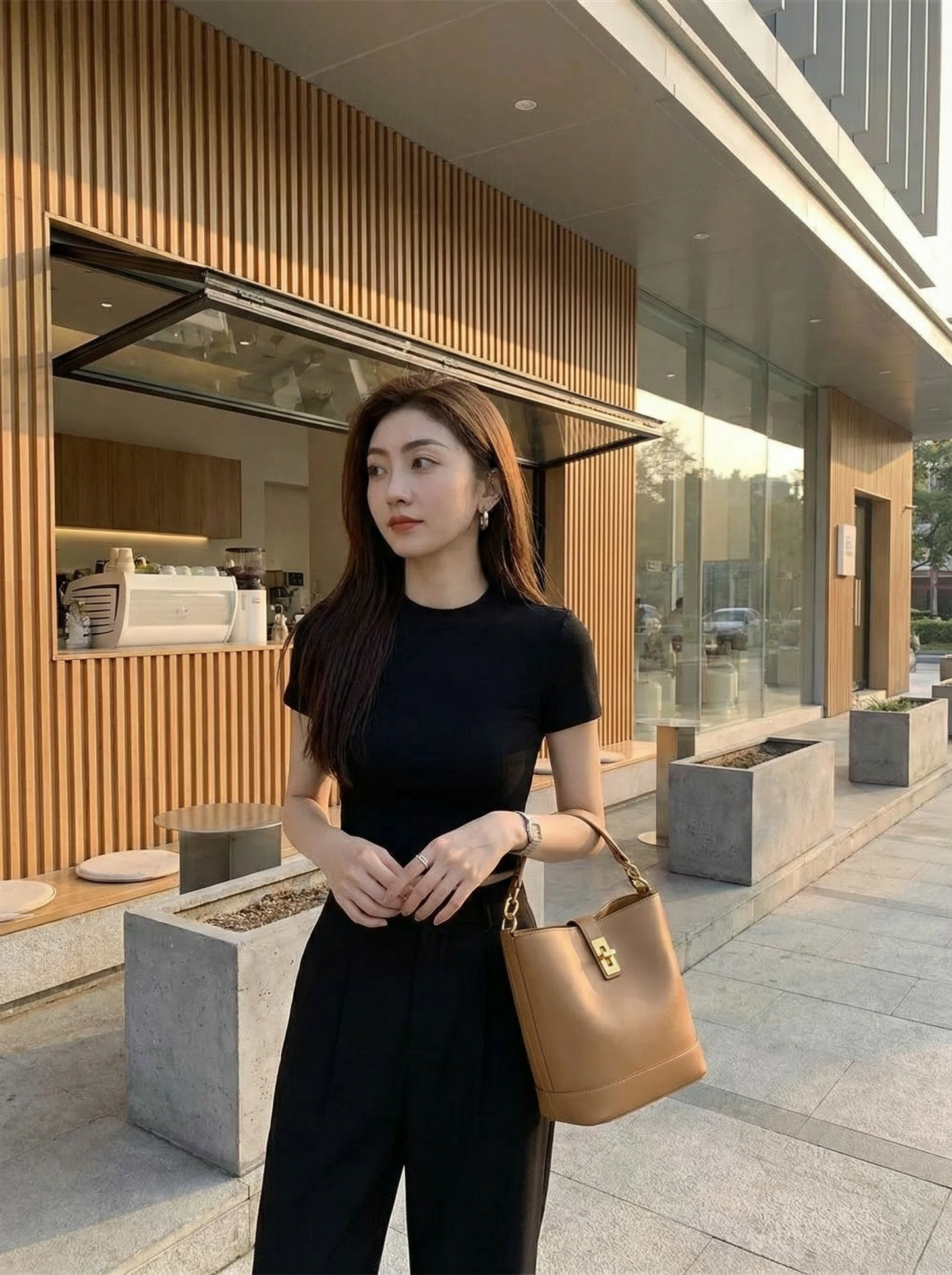 Like Uniqlo Basic Tee