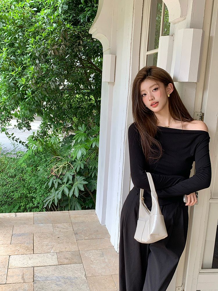 Belle Adjustable Off Shoulder Basic Tee