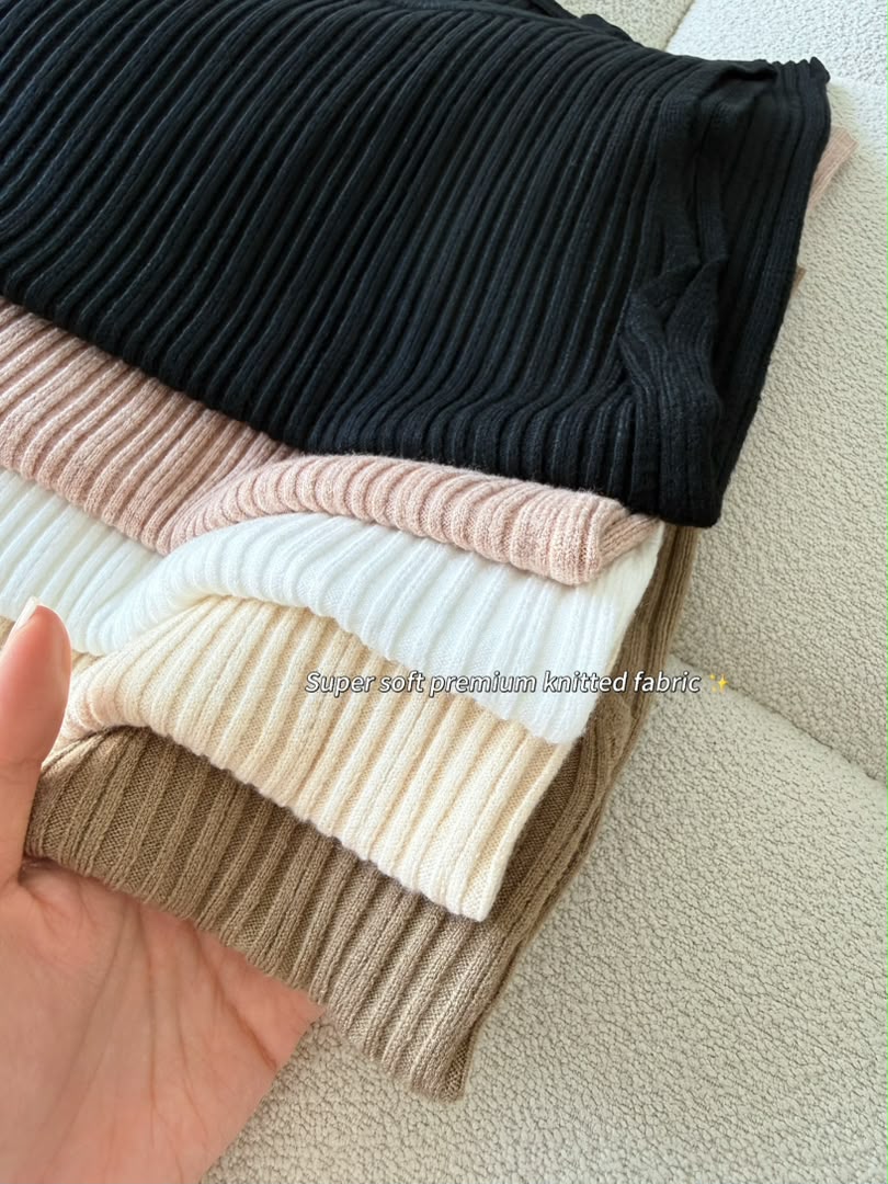 Round Neck Knitted Vest