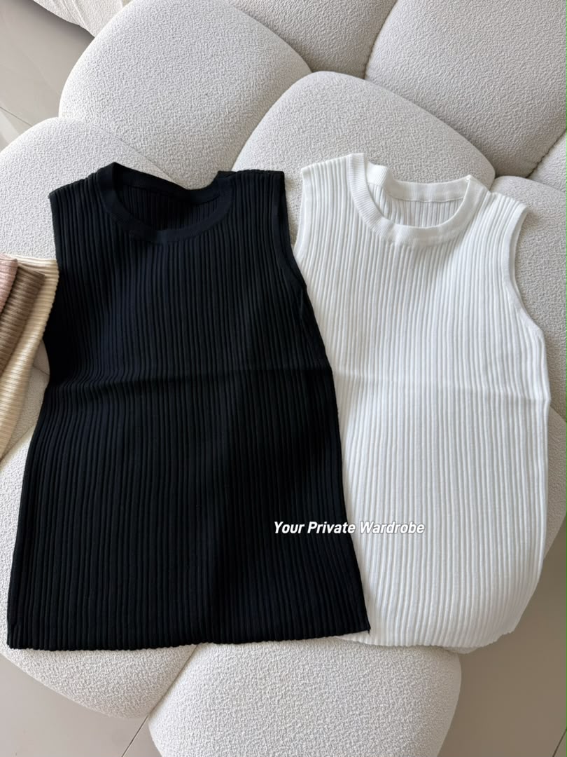 Round Neck Knitted Vest