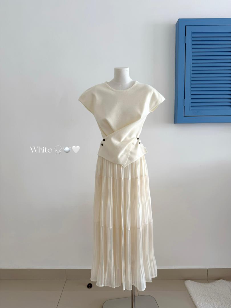 Cross Button Waist Soft Knitted Blouse